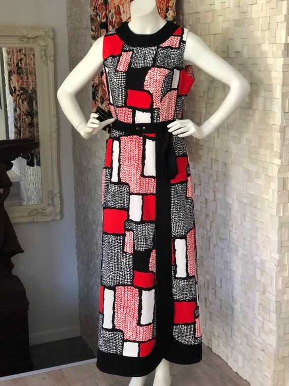 Vintage seventies maxi geometric