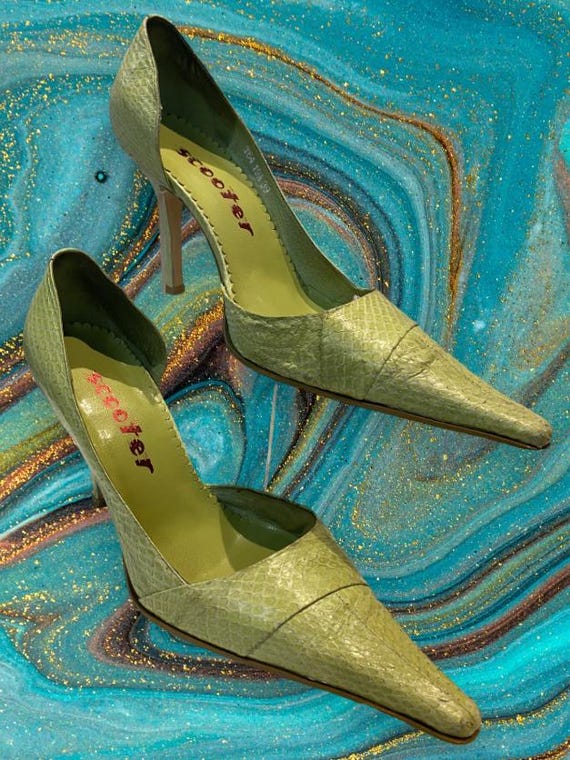 Vintage Hi Heel Court Shoes - Etsy Canada