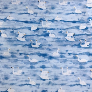 Tissu en coton canards blancs dans un lac pour vêtements, sacs et accessoires de maison, tissu chiens par demi-mètre