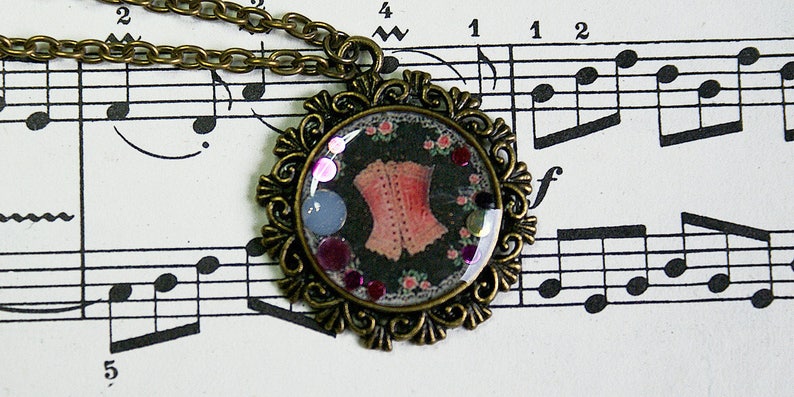 style vintage unique handmade Boho necklace mid-long magic beads corset charm couture rhinestone Crystal