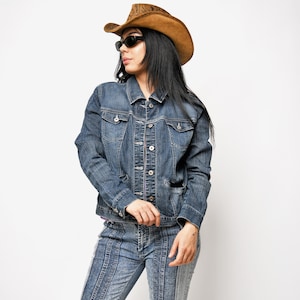 Vintage denim jacket in dark blue wash | Old School 90s western cowgirl jean jacket | 80s fashion retro denim jacket | Large L size