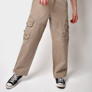 Vintage 90er Jahre Herren Chinohose Beige | Klassische Retro Multi-Taschen-Cargo-Hose | Skater Skateboard Baumwoll Arbeitshose Y2K | Größe - S