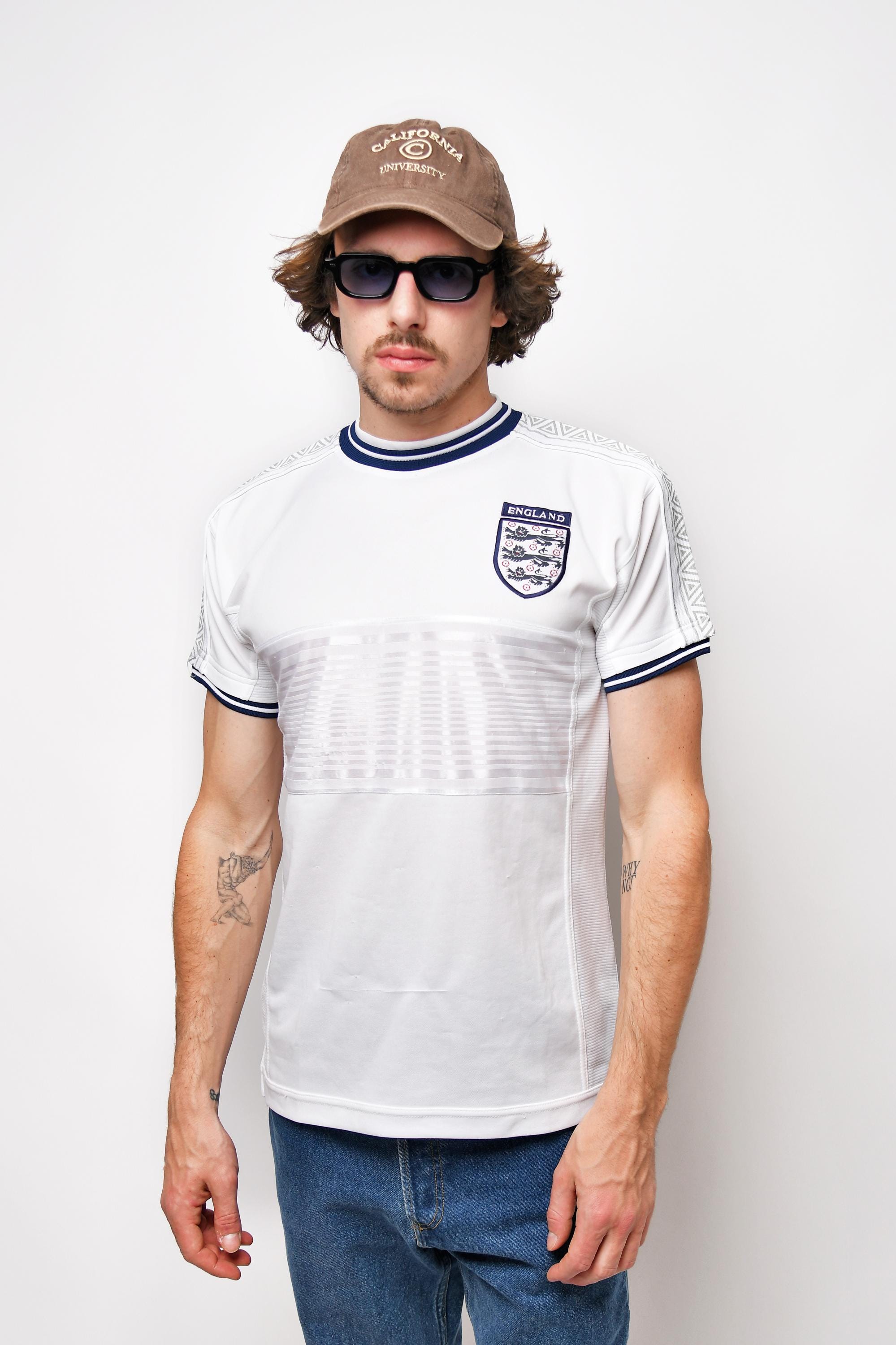 White Soccer Jersey England Owen Number 10 | Vintage Sports Shirt