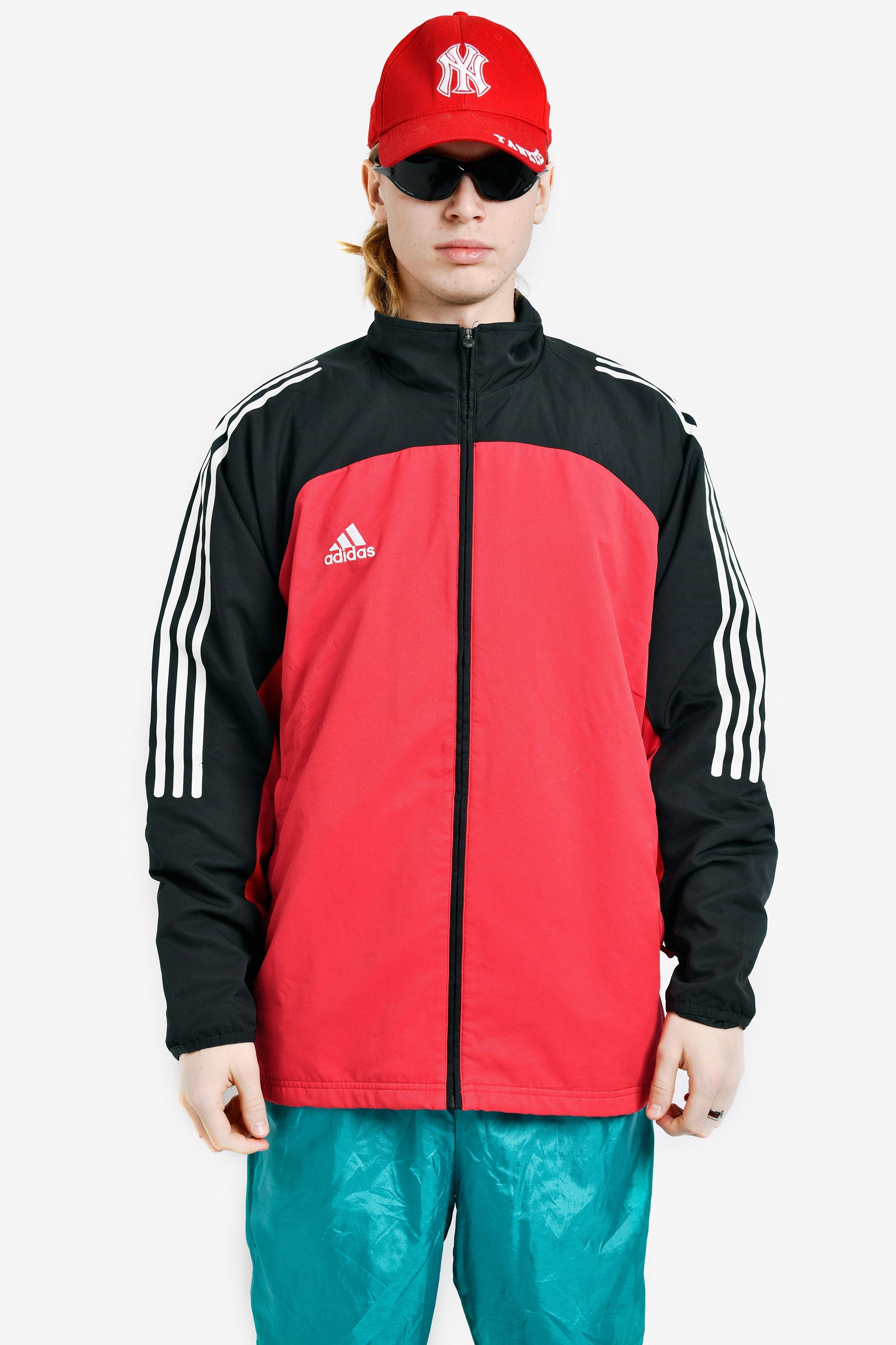 cascade Heb geleerd Briesje Old School ADIDAS Red Windbreaker 2000s Era Athletic Track - Etsy