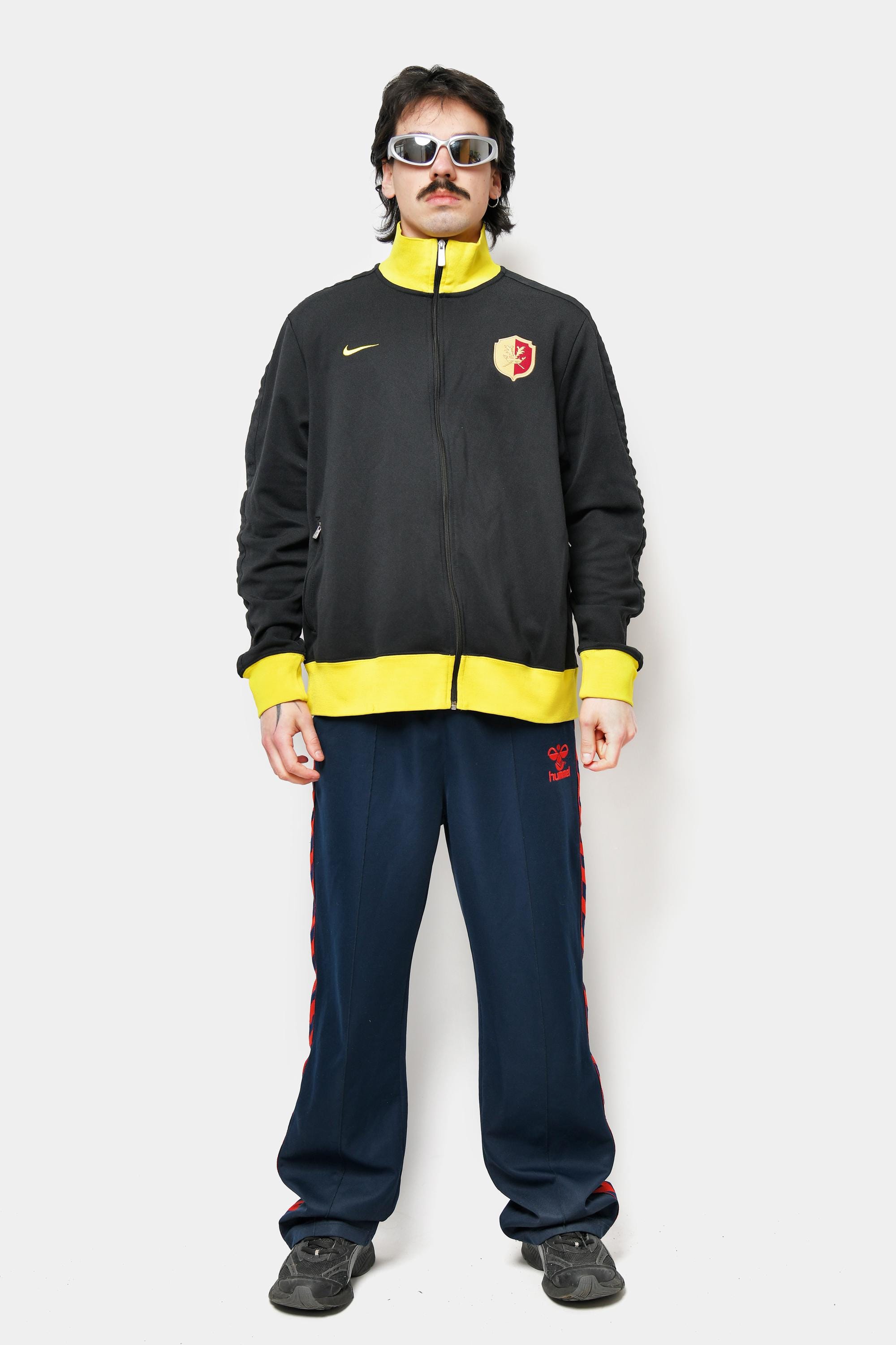 yellow nike jogging suit womens