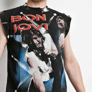 Vintage 'The Show Must Go On' Rock Band Tank Top For Women - Funny Graphic Tee, Grey XXL - View #7