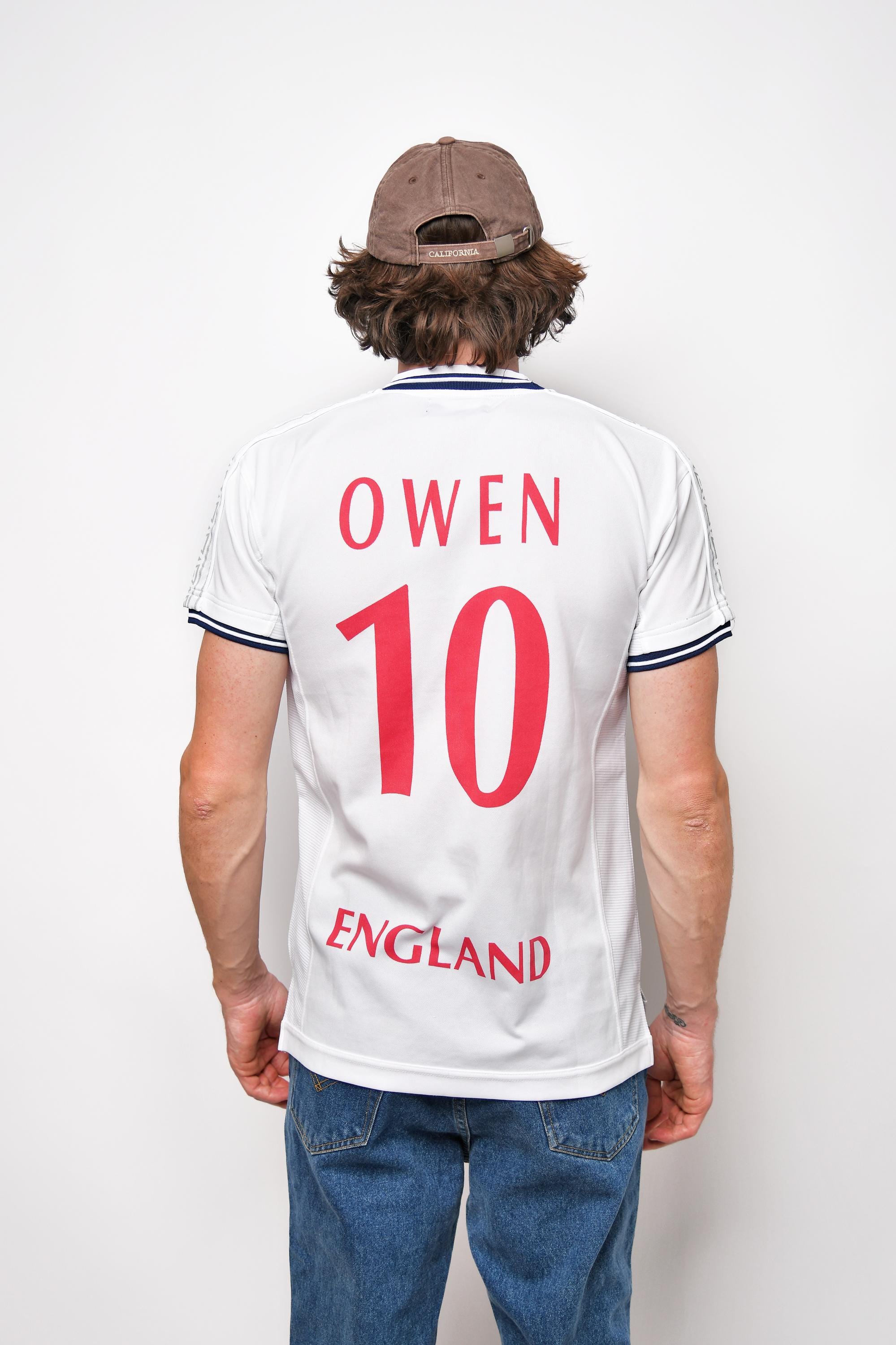 White Soccer Jersey England Owen Number 10 | Vintage Sports Shirt
