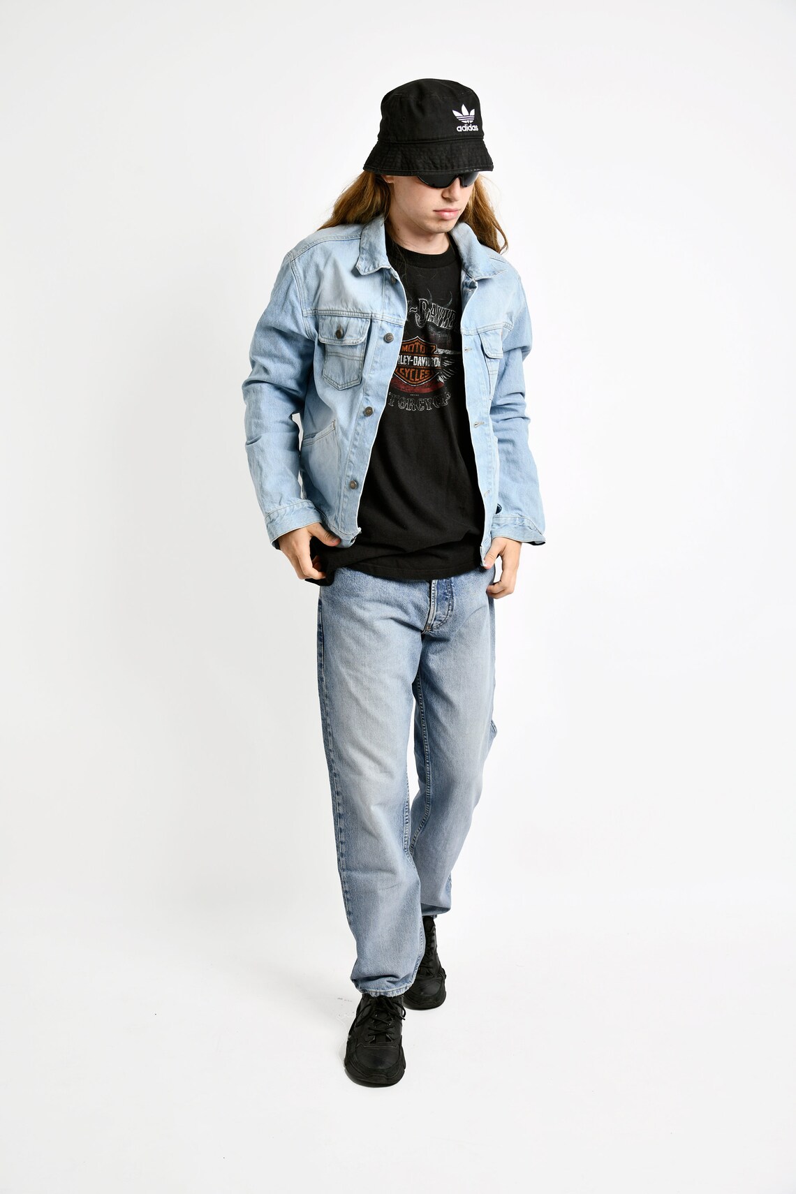 Vintage denim jacket for men | 90s Y2K vintage light blue wash jean jacket | 2000s trucker grunge jacket men's outerwear | Size - XL, foto 2 di 5