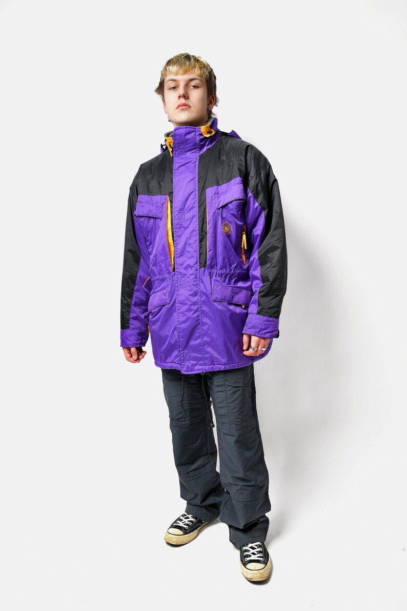 90s vintage parka jacket in purple Warm fall winter ski jacket men Retro 80s skiing sport hooded snow shell coat Large L size image 3