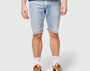 90s LEE denim slim fit jorts | Vintage light wash blue jeans men's shorts | Y2K style summer medium length shorts | L 34 size