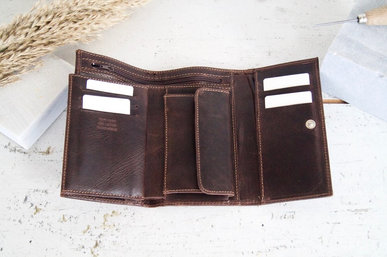Women leather wallet,leather wallet,classic bifold wallet,Personalized wallet,handmade leather wallet image 5