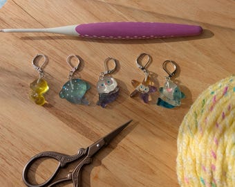 Colorful sea creatures stitch markers - Resin Crochet or Knitting progress keepers shark Mercat starfish ray Seahorse playful Clasps