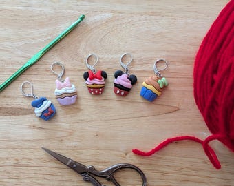 Magic Cupcakes stitch markers - resin progress markers for crochet or knitting set of 5 with clasps Minnie Mickey Donald Daisy Goofy