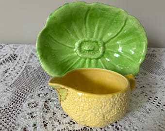 Art Deco Blattförmige Schale mit Krone aus Devon-Krug