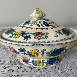 Mason’s Ironstone Regency Pattern Lidded Serving Dish / Tureen