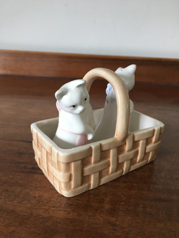ミデラミカ ポルトガルのバスケット入り猫の塩コショウ入れ - Etsy 日本