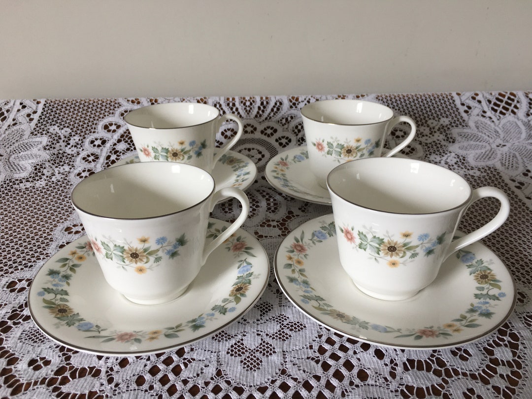 ROYAL DOULTON シャーブロック カップ&ソーサーセット