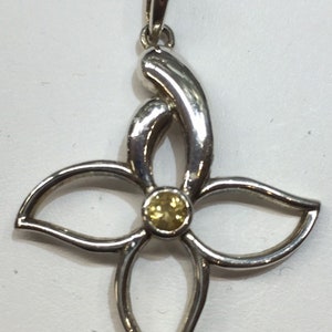 Citrine pendant set in sterling silver 925