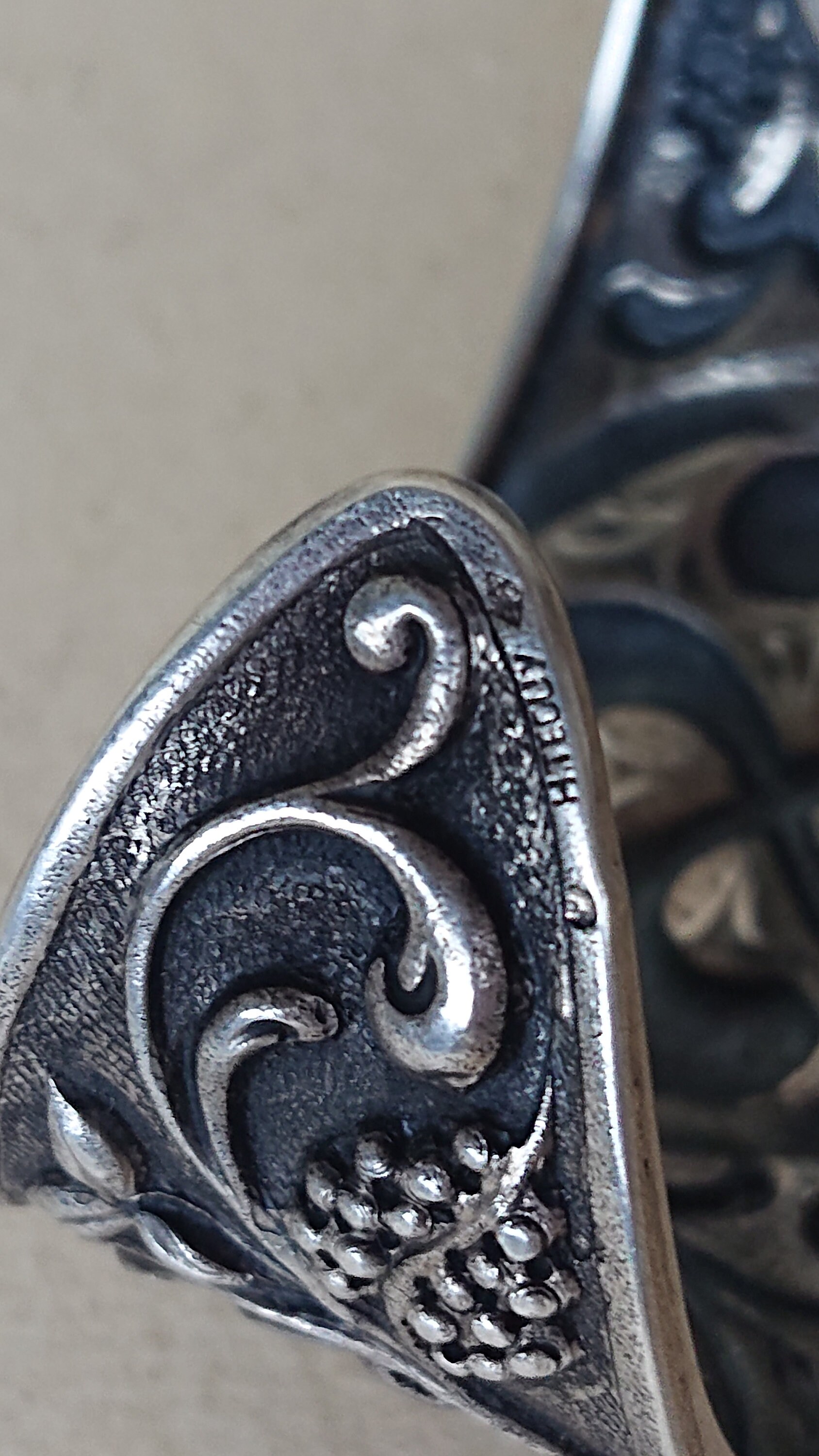 Broche Ancienne En Argent Du Pays Basque - Orfèvre H. Teguy - Bijou Vintage 'dans Son Jus'