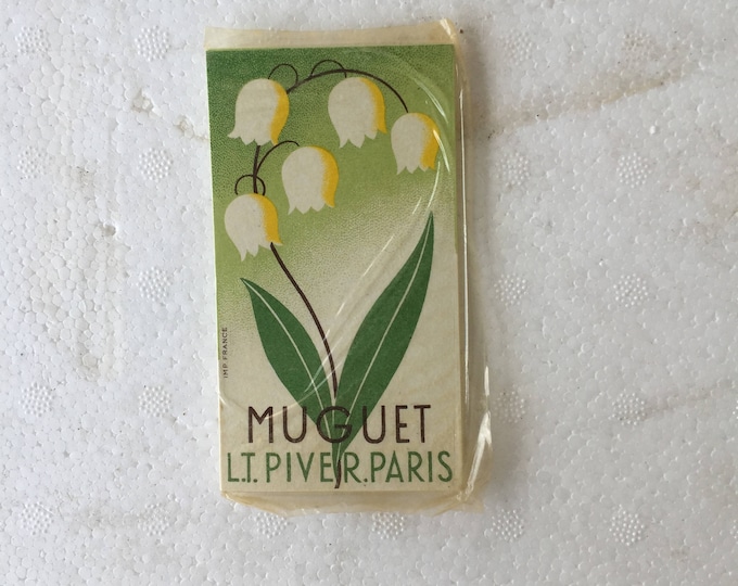 paquet de 10 cartes parfumées anciennes,parfumerie L.T.PIVER. Muguet, jamais ouvert. Old postcard scented