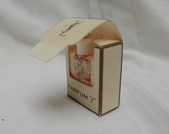 Yves Saint Laurent, présentation cadeau parfum Y, échantillon publicitaire YSL