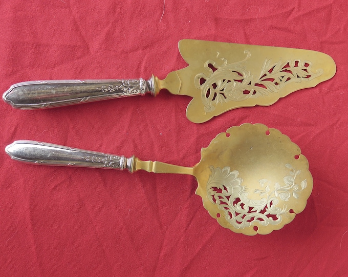 anciens couverts à gâteau et dessert en argent à la ciselure magnifique