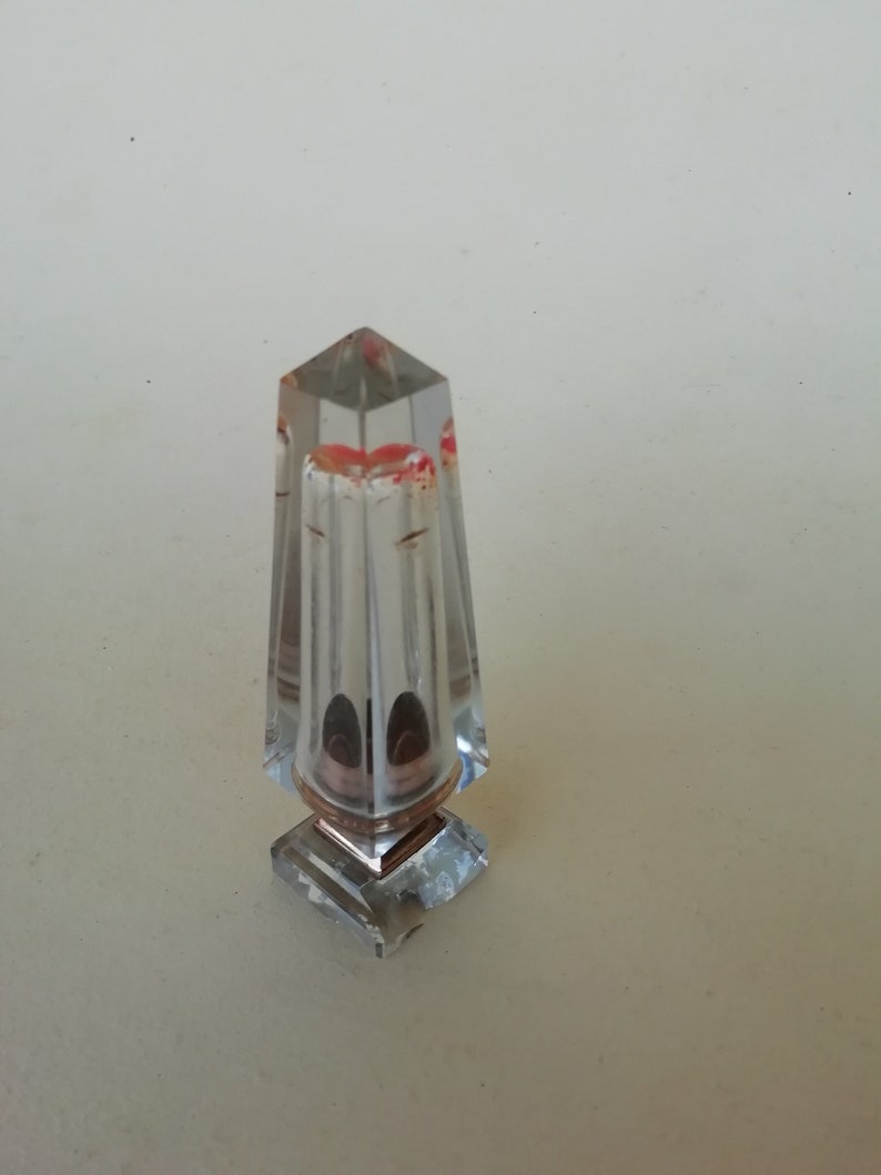 Ancien Tube De Rouge à Lèvre Christian Dior En Forme Dobélisque