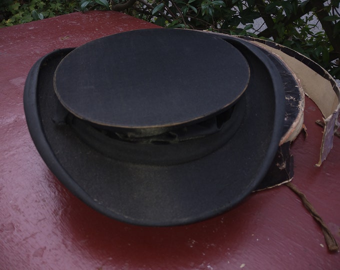 chapeau ancien du 19 ème siècle. Chapellerie CH. LAPCHIN Fils, Valenciennes ( système dépliant )