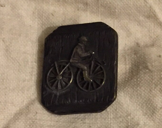 ancien bouton de manchette de collection sport cycliste vélo pour costume homme