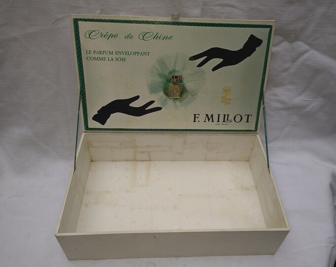 coffret ancien F. Millot, crêpe de Chine ( parfumerie Française )