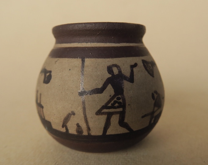 rare poterie de Ciboure ancienne, toute première époque signée Ciboure au pinceau