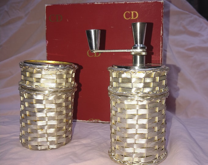 ancienne salière & poivière Christian Dior, en métal, vintage années 60-70-80 ?