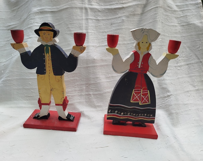 belle paire de bougeoirs anciens en bois Ikea des années 80, Alsaciens