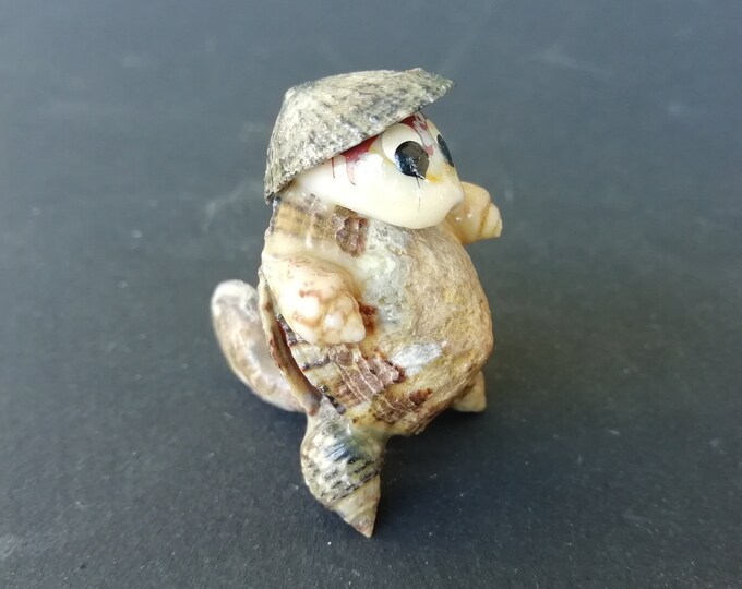 jolie tortue en coquillage fabriqué dans les années 70