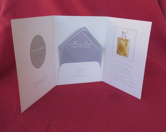 ancienne carte dépliante publicitaire parfum Miss Dior mouchoir parfumée Christian Dior, illustration / Gruau