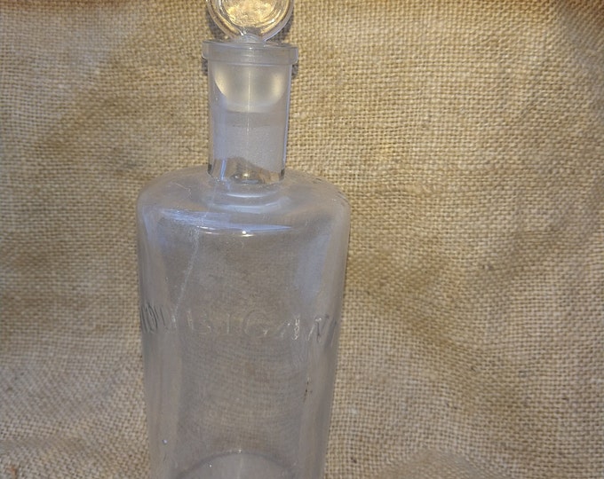 flacon à parfum ancien en verre soufflé, parfumerie Houbigant, Paris