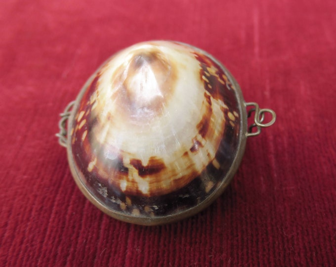 jolie et ancienne boite à chapelet, coffret coquillage