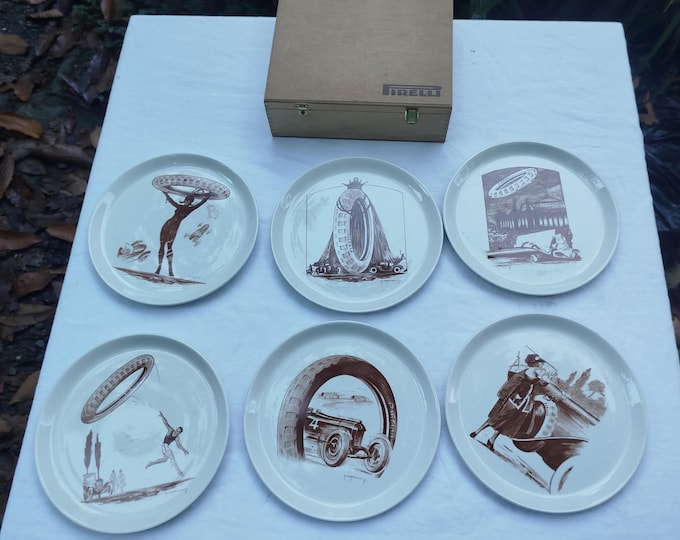 série de 6 assiettes anciennes Luneville sujet automobile, publicitaire Pirelli