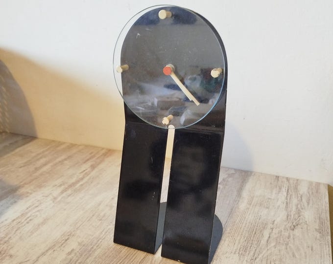 pendule vintage 1975 de Gaspare Cairoli, style très moderne contemporain & épuré