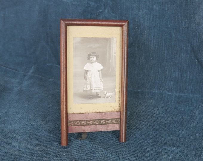 ancien petit cadre en bois pour présenter une photo ou un menu,baguette typique des années 1910-1920 dans le style Autrichien,cadre d'époque