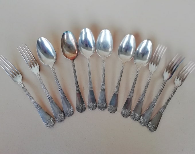 6 cuillères et 5 fourchettes en métal argenté de taille moyenne poinçonné Frenais