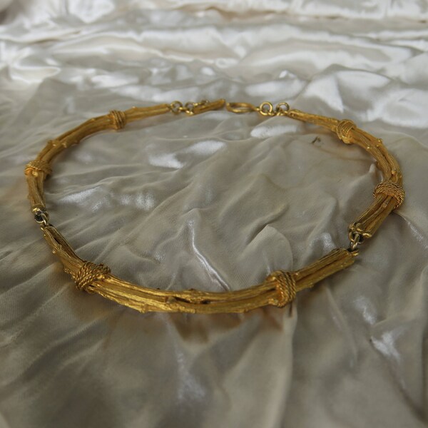 bijoux vintage -superbe collier formant des fagots en métal doré