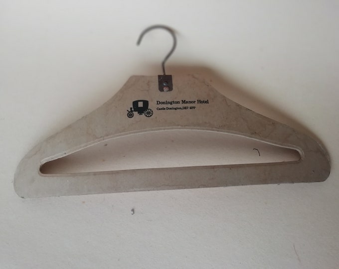 Siégel Paris, ancien porte chemise en bois réglable, ceintre de magasin de vêtement