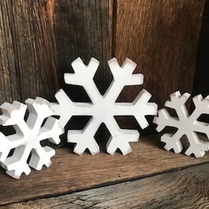 Country Snowflake Decor, White Distressed Snowflake,  Farmhouse Christmas Decor,  Country Christmas Decor, Sweet Love Blooms