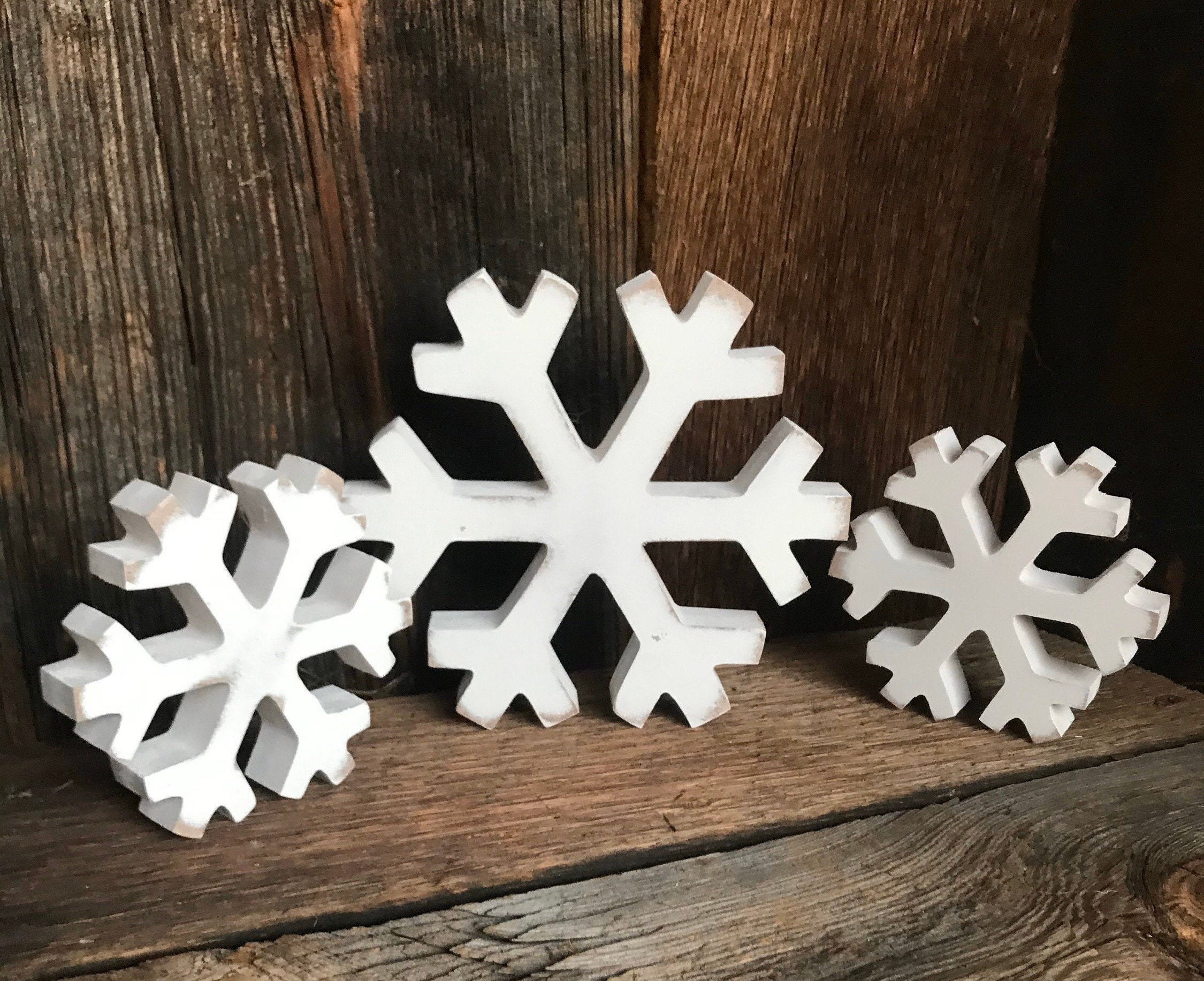 Wooden Snowflake Ornament – The Faded Farmhouse