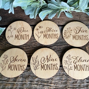 Monthly milestone, Wildflower milestone, Baby girl monthly milestone, Round monthly milestone, Baby shower gift, Milestone prop