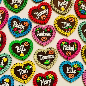 Corazón de jengibre de fieltro – pin personalizable / accesorio de Wiesn / regalo de Oktoberfest / boda / JGA An. x Al. 7,5 x 6,5 cm