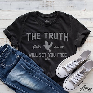 Camicie cristiane - La verità ti renderà libero / regalo cristiano, regalo di battesimo, maglietta religiosa, tee predicatore pastore, scrittura del versetto della Bibbia