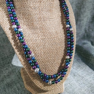 Multi-colored Glass Pearl Necklace image 1