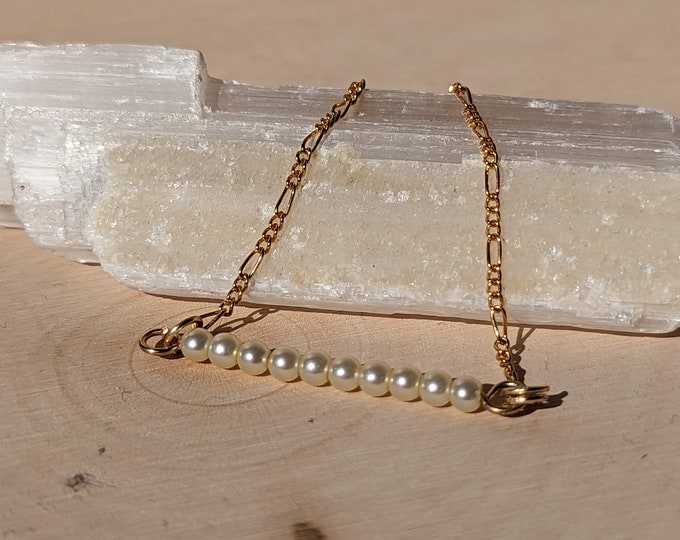 Pearl Bar Necklace | Dainty 16” Glass Pearl Beaded Bar on Gold Chain